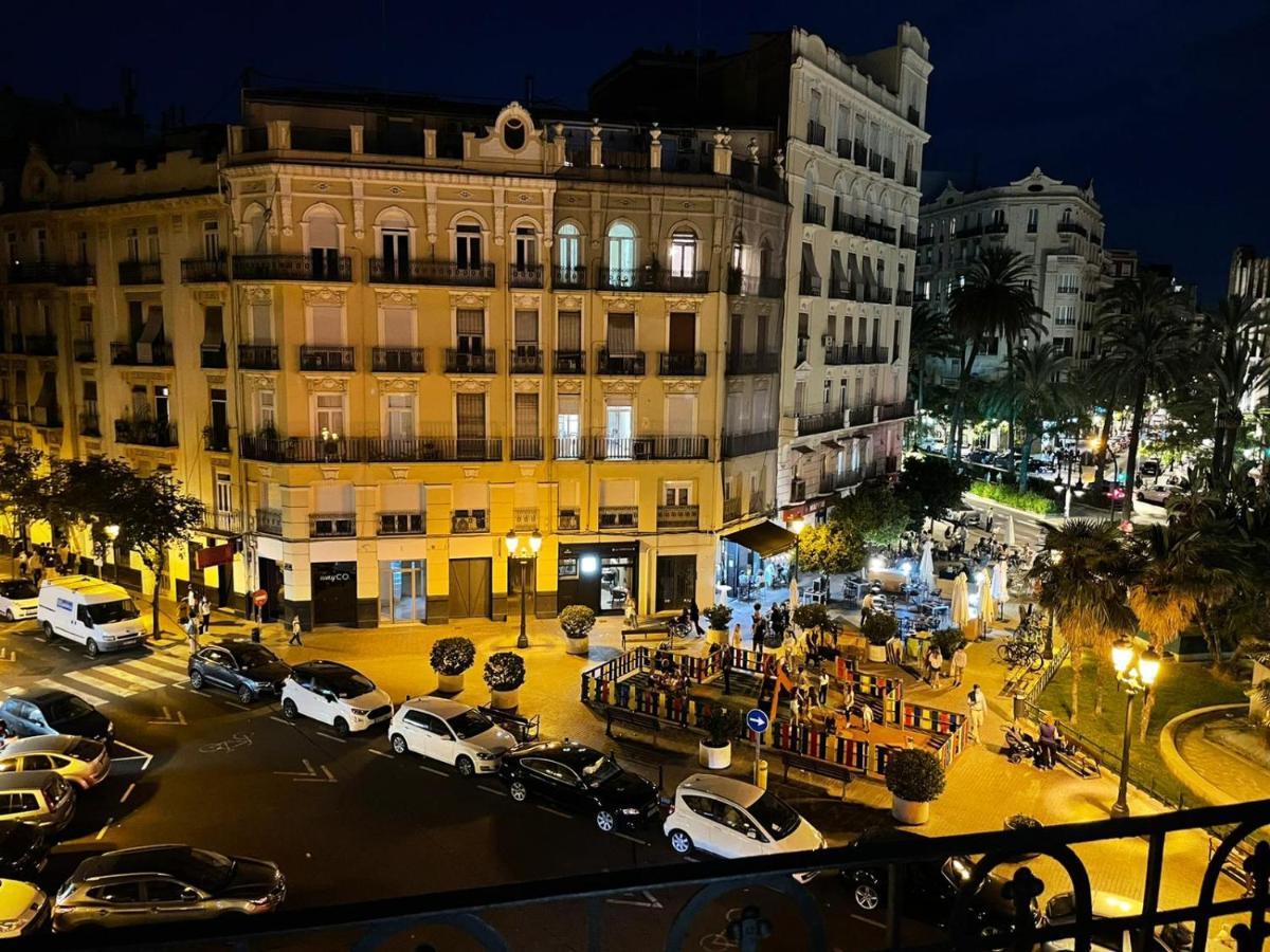 Valencia Apartamentos Goya Exteriör bild