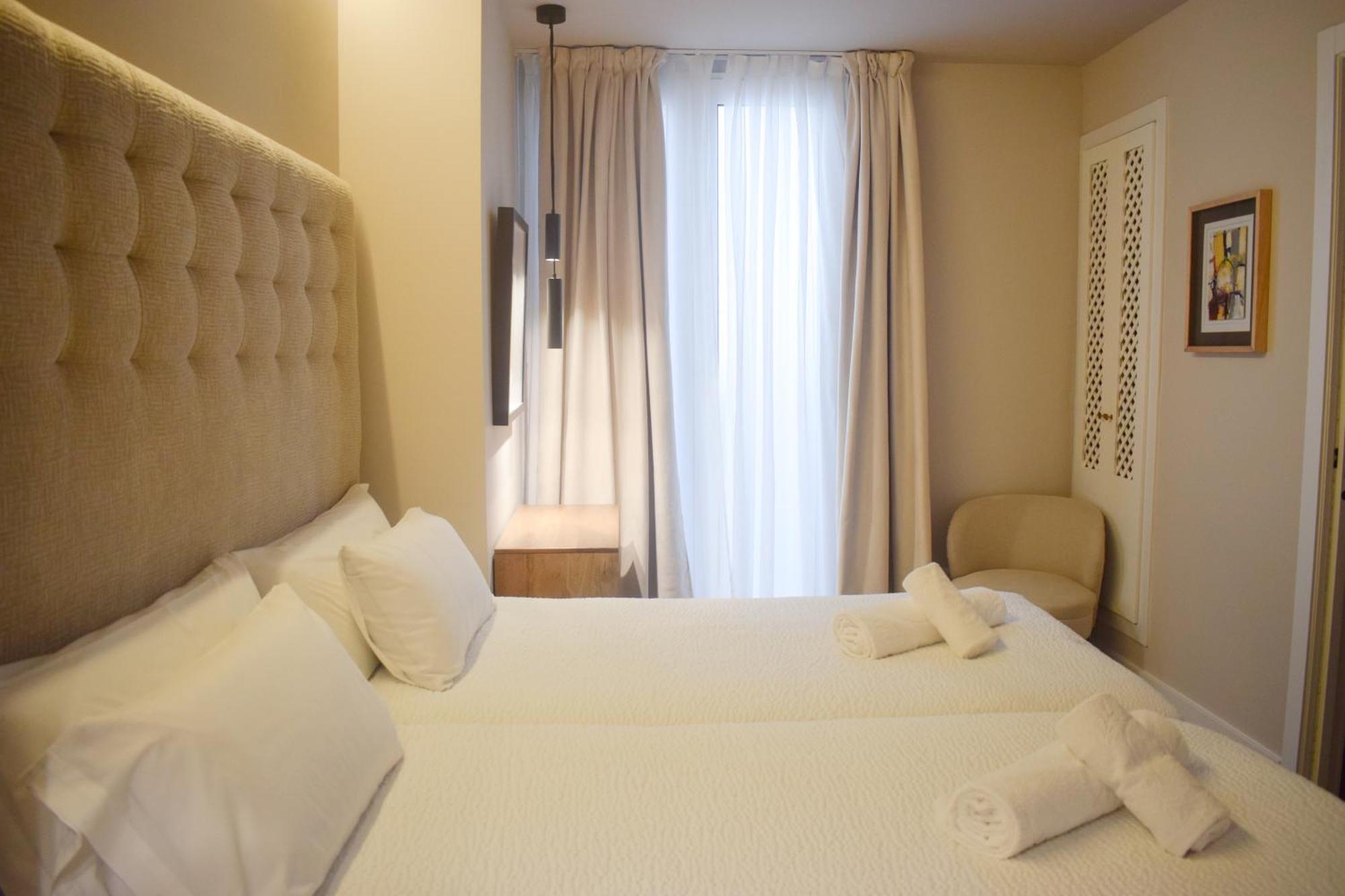 Valencia Apartamentos Goya Exteriör bild